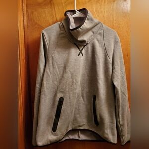 Tech Victory Fleece Athletic Top By Champion In Size Medium